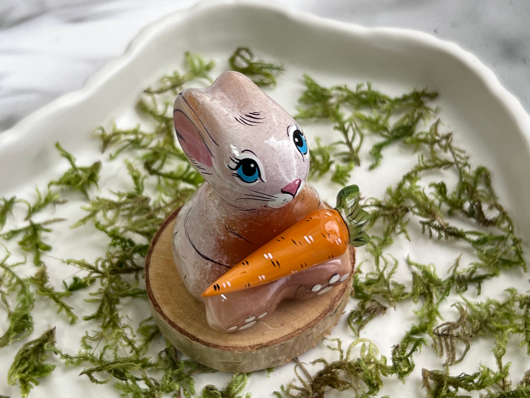 Кролик с морковкой из селенита  FG-0306, фото 2
