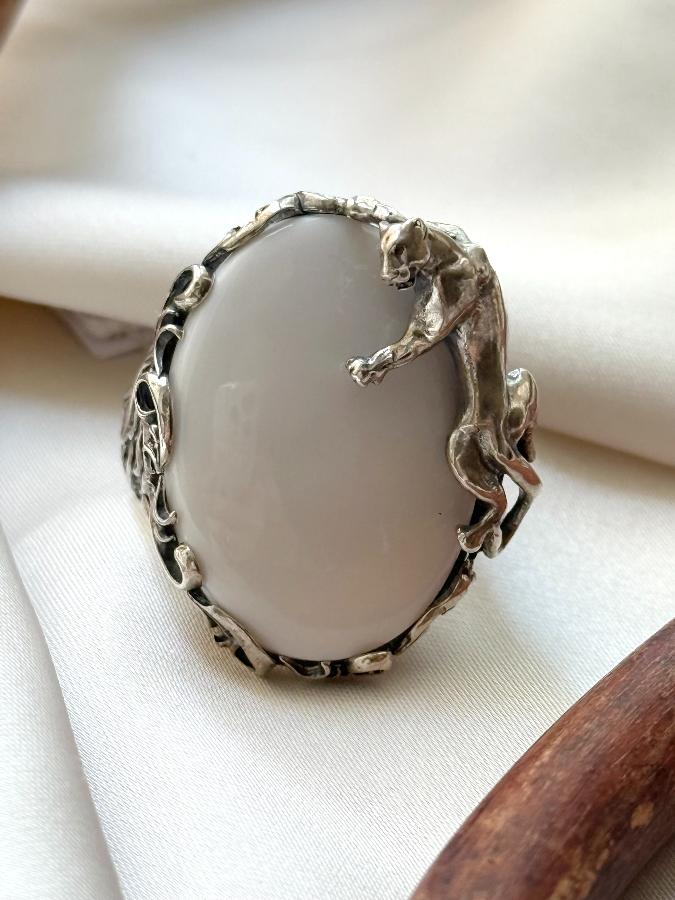 купить Кольцо из серебра с кахолонгом,19,5 размер  , фото 1