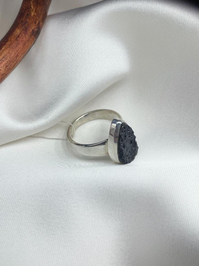 купить Кольцо из серебра с тектитом,18 размер , фото 5
