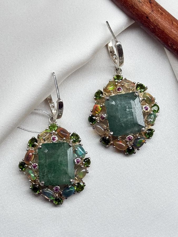 Серьги из серебра с изумрудом (зеленый берилл) и опалом U-3378, фото 1