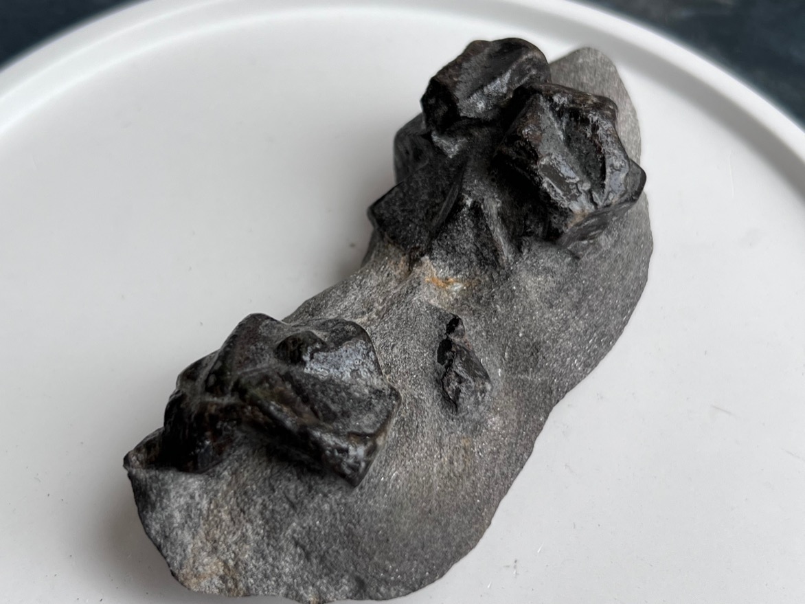 Ставролит, 9,8 х 3,9 х 3,1 см OBM-0342, фото 4