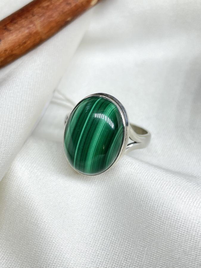 Кольцо из серебра с малахитом,18,5 размер  U-754, фото 1