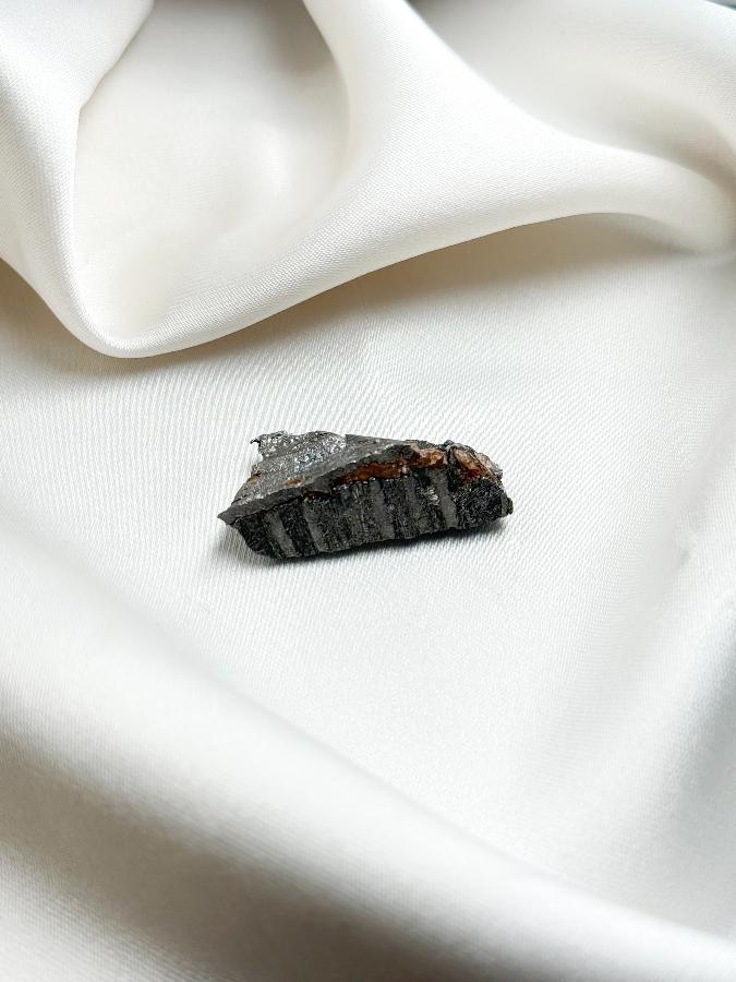 Метеорит алетай,3 х 1,2 х 0,7 см MT-0060, фото 2