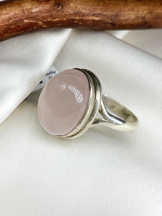 купить Кольцо из серебра с розовым кварцем,19 размер , фото 1
