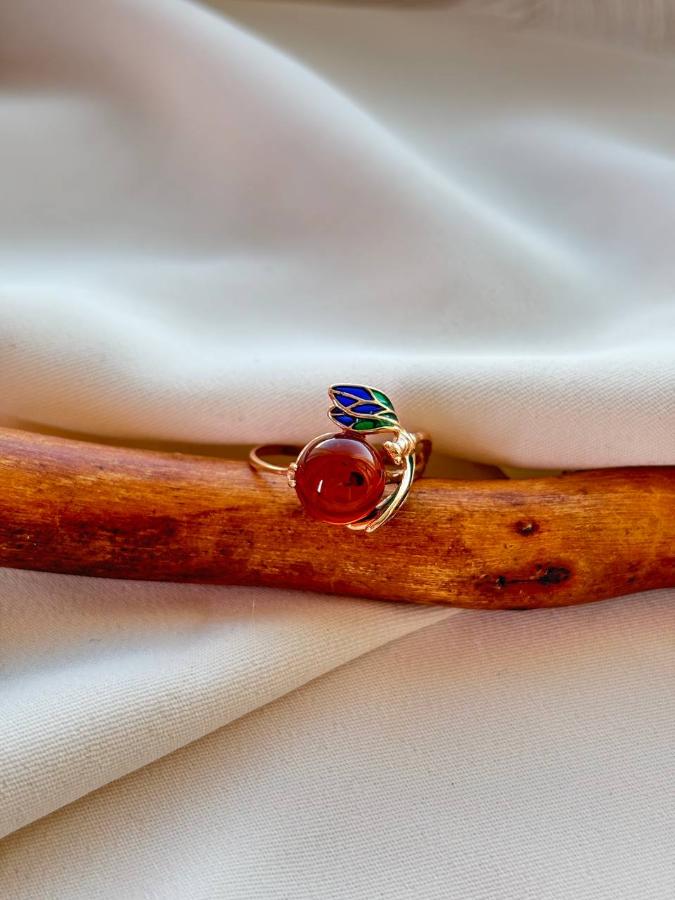 купить Кольцо из серебра с красным янтарем  , фото 2