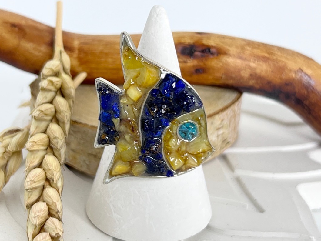 Кольцо "Рыбка" с янтарём, азуритом и хризоколлой, 17,5 размер KL-0843, фото 1
