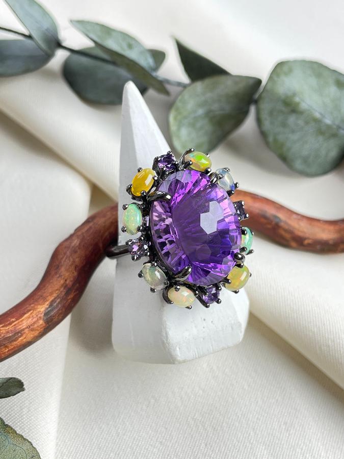 Кольцо из серебра с аметистом и опалом,18,5 размер  U-3057, фото 3