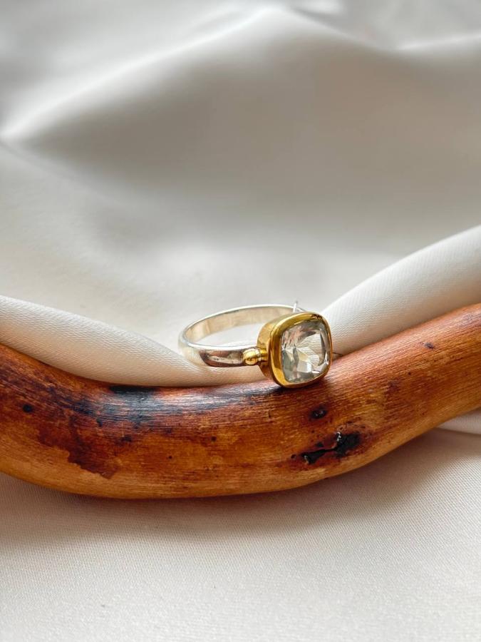 купить Кольцо из серебра с топазом  , фото 1