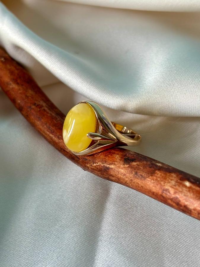 купить Кольцо из серебра с янтарем , фото 1