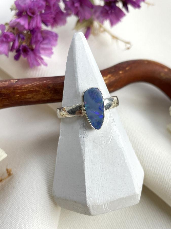 купить Кольцо из серебра с австралийским опалом, 16,0 размер , фото 3