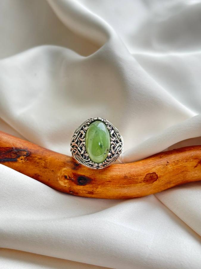 купить Кольцо из серебра с нефритом  , фото 2