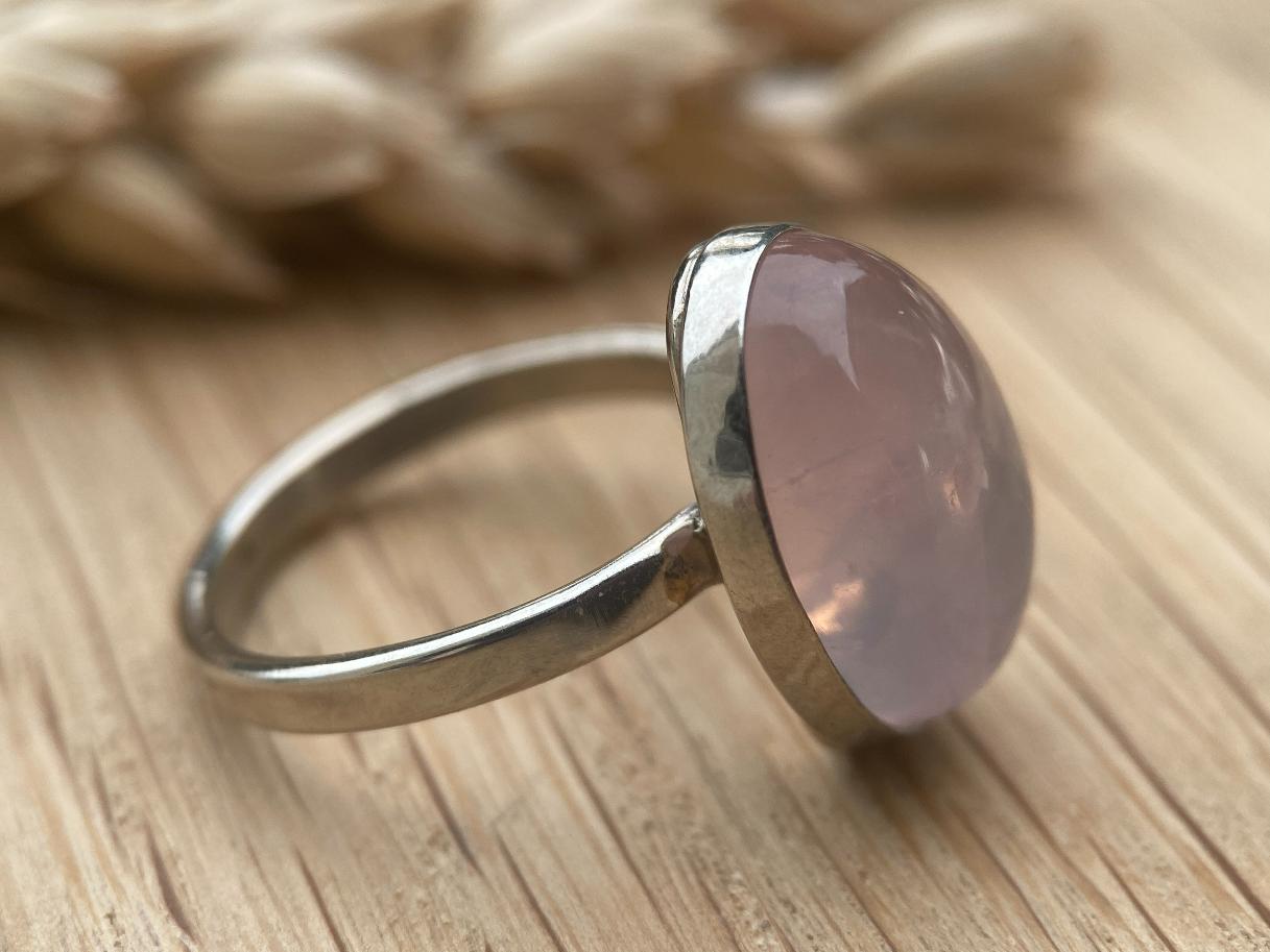 Купить Кольцо с розовым кварцем, 16,5 размер от магазина В Мире Самоцветов
