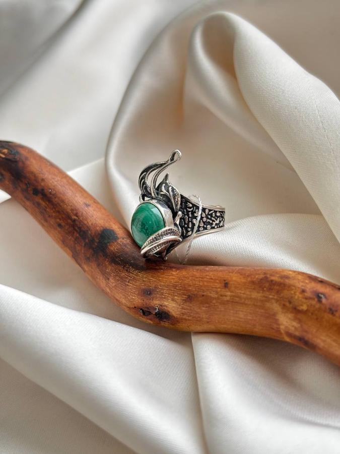 купить Кольцо из серебра с малахитом  , фото 1