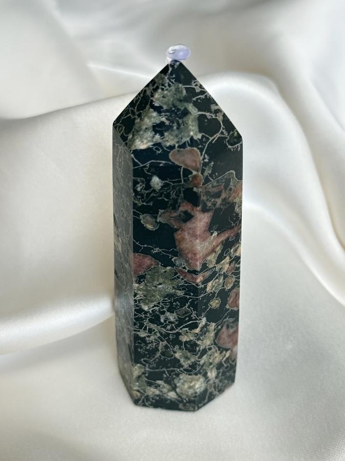 Столбик (обелиск) из яшмы, 8 х 2,5 см ST-0021, фото 1