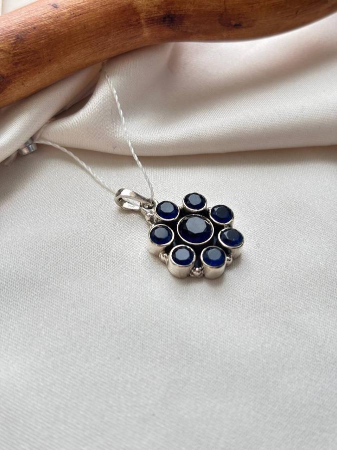 купить Кулон из серебра с гидротермальным сапфиром  , фото 1