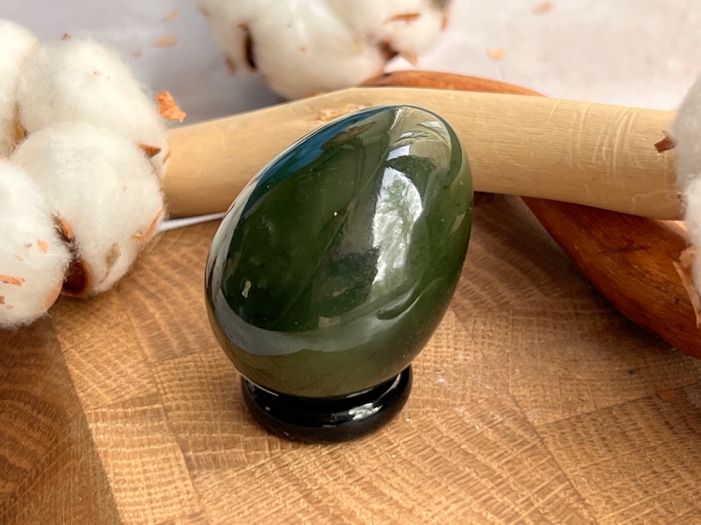 Яйцо из нефрита 3 х 4,2 см JA-0076, фото 1