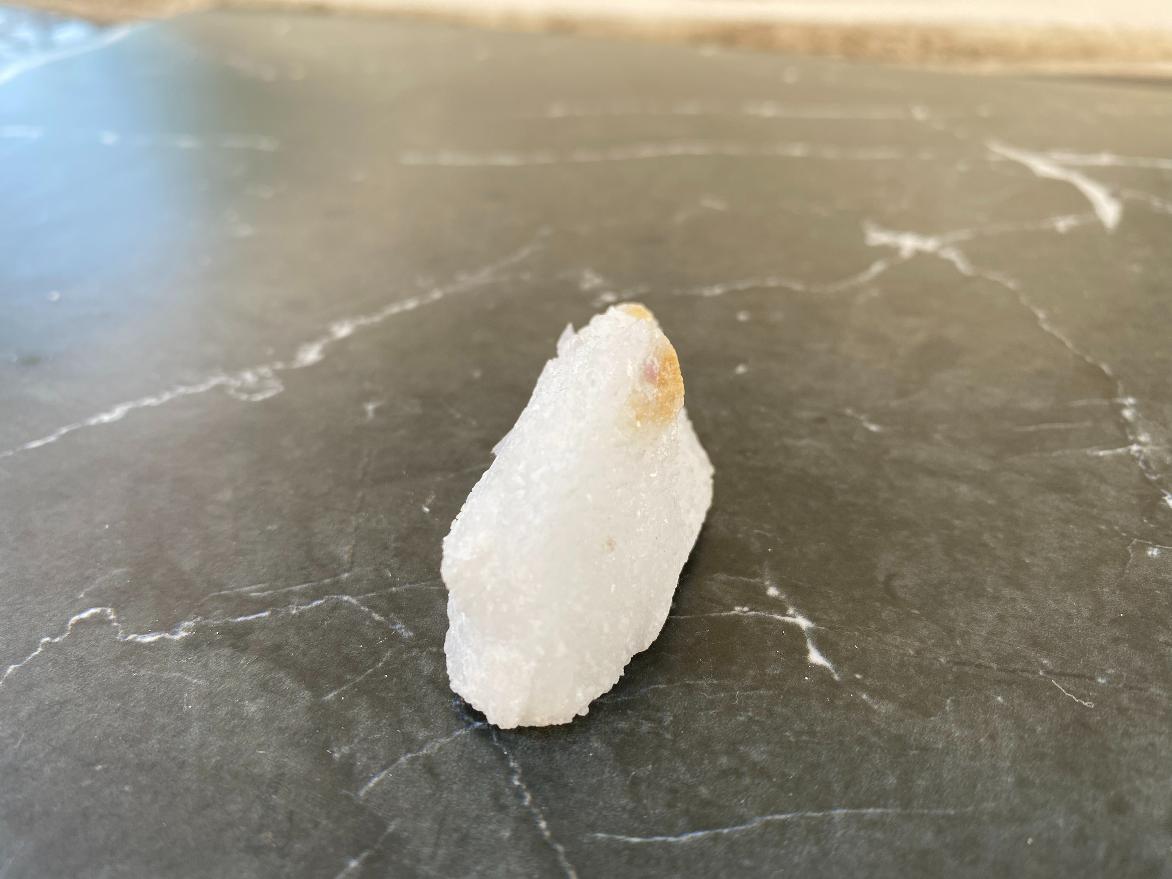 Клиногумит с шпинелью, 5,2 х 2,6 х 2,1 см. OBM-0211, фото 2