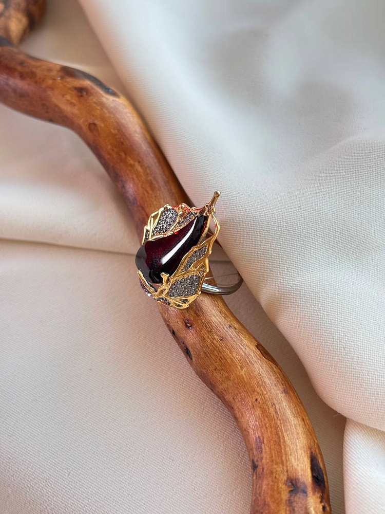 купить Кольцо из серебра с красным янтарем  , фото 1