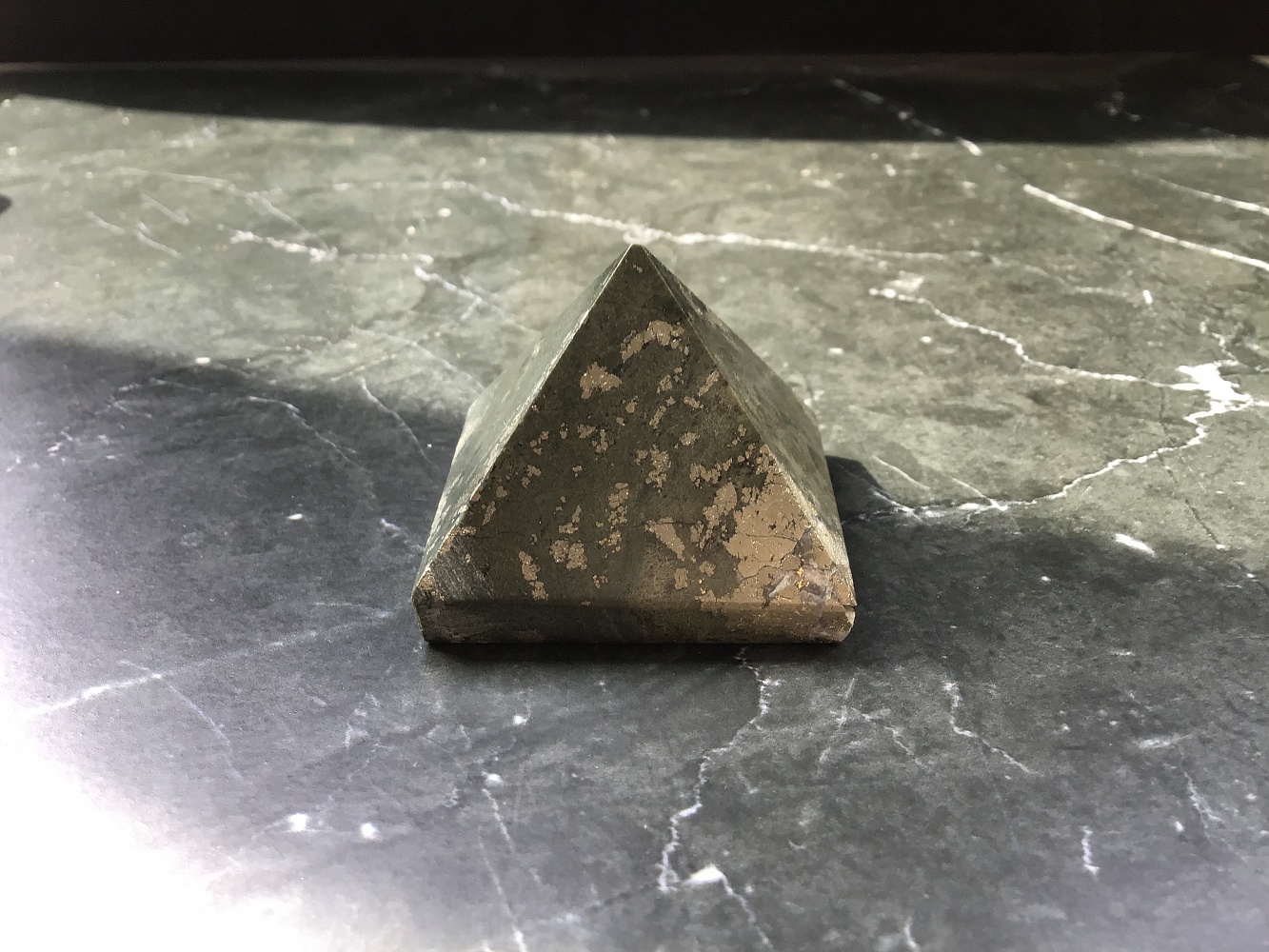 Пирамида из пирита PR-0037, фото 1