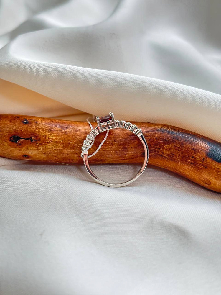 купить Кольцо из серебра с гранатом и фианитами  , фото 3