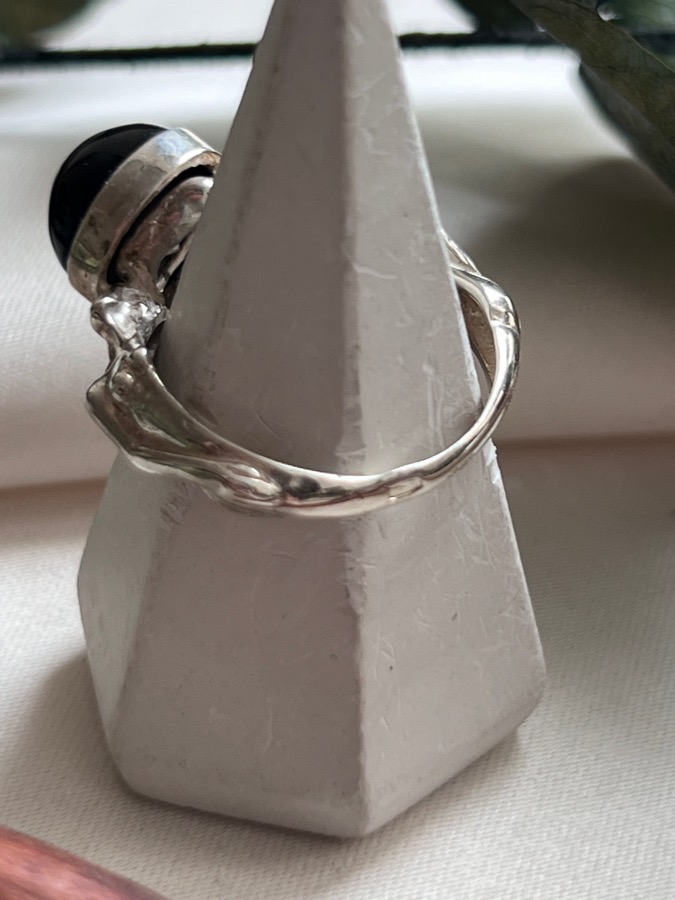 Кольцо из серебра с чёрным обсидианом, 18 размер U-1086, фото 5