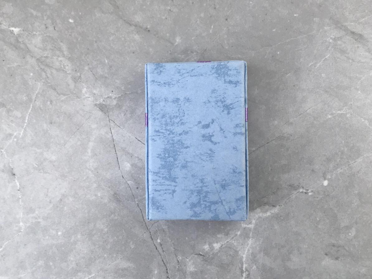 Подарочная голубая коробка с фиолетовым бантиком PDK-0010, фото 2