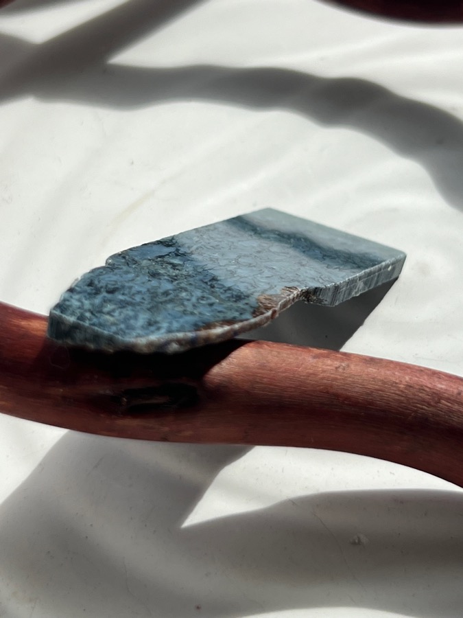 Родусит, полированный срез 0,4 х 2,2 х 6 см SK-0169, фото 3