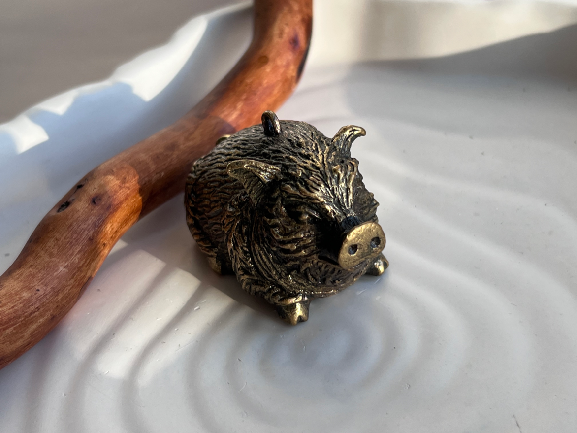 Колокольчик в виде свиньи из бронзы  FGB-0069, фото 2