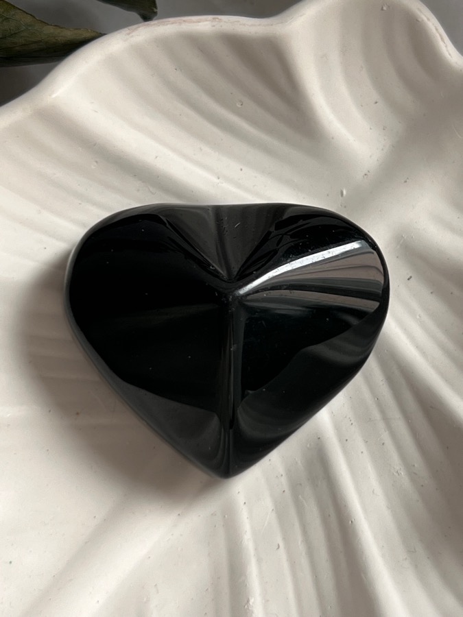 Сердце из обсидиана 2,2 х 3,9 х 4,5 см SR-0075, фото 1