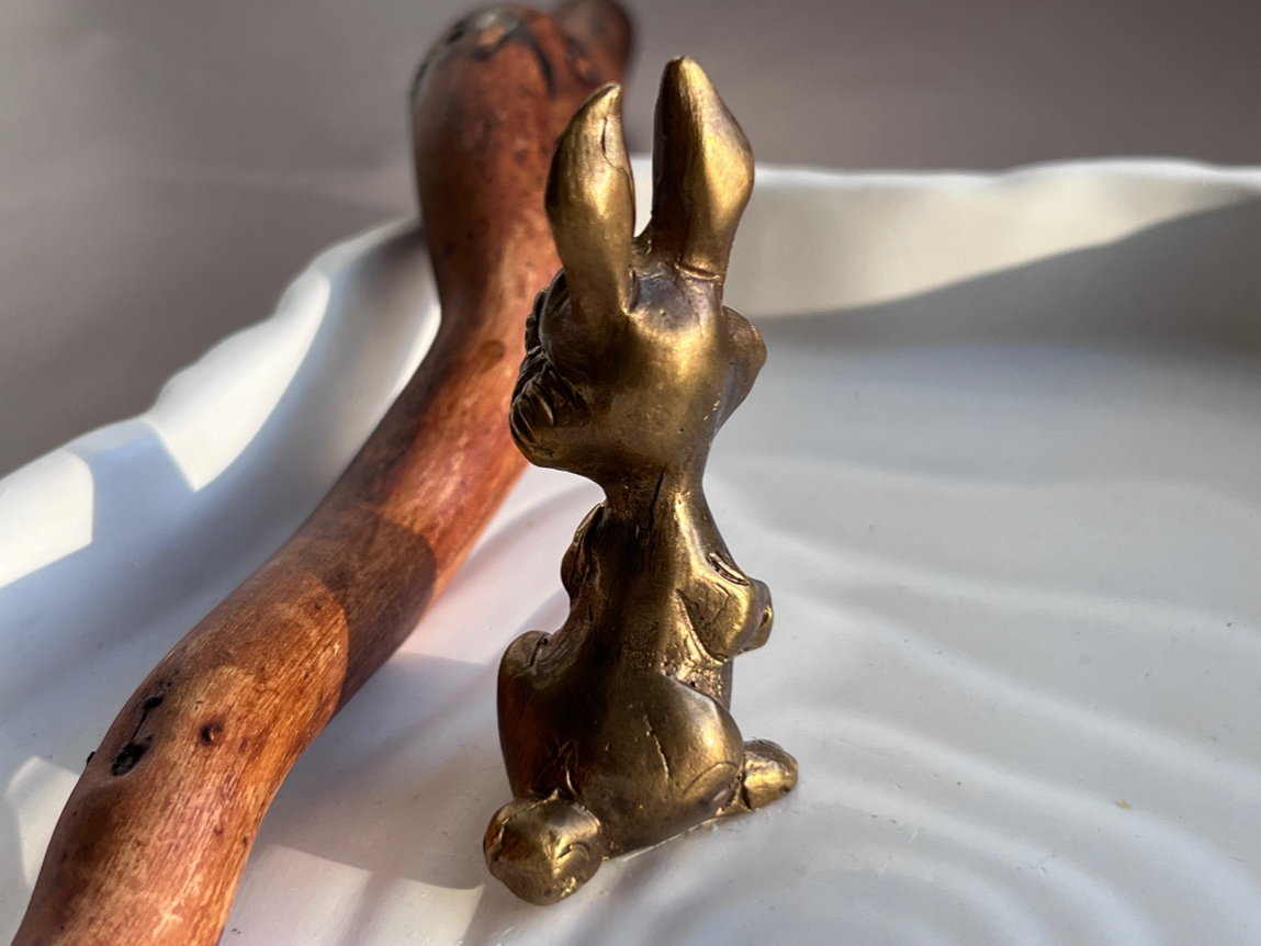 Статуэтка в виде зайца из бронзы  FGB-0073, фото 4