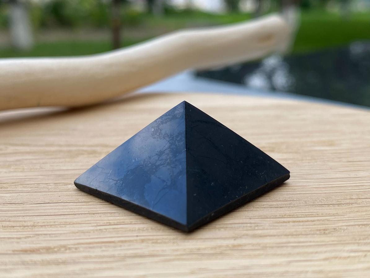 Пирамида из шунгита, 3,0 х 3,0 см. PR-0039, фото 3